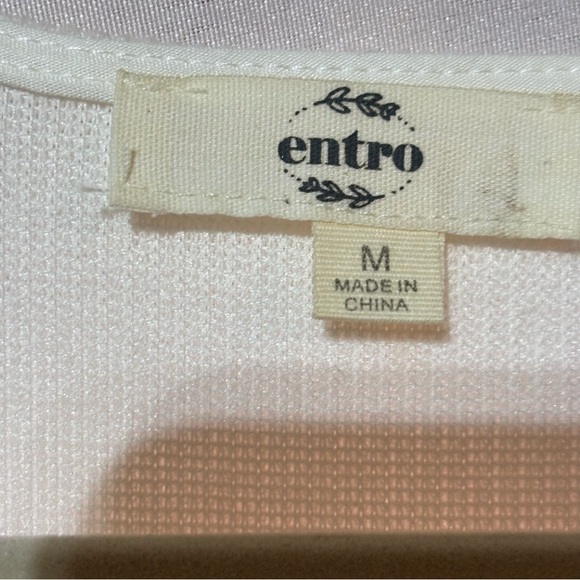 2/$30 Entro Long Sleeve Puff Shoulder White Bodysuit Size M - Picture 5 of 7